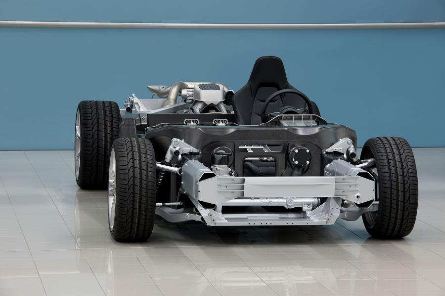  McLaren MP4-12C 2009 года  (фото 104 из 268)